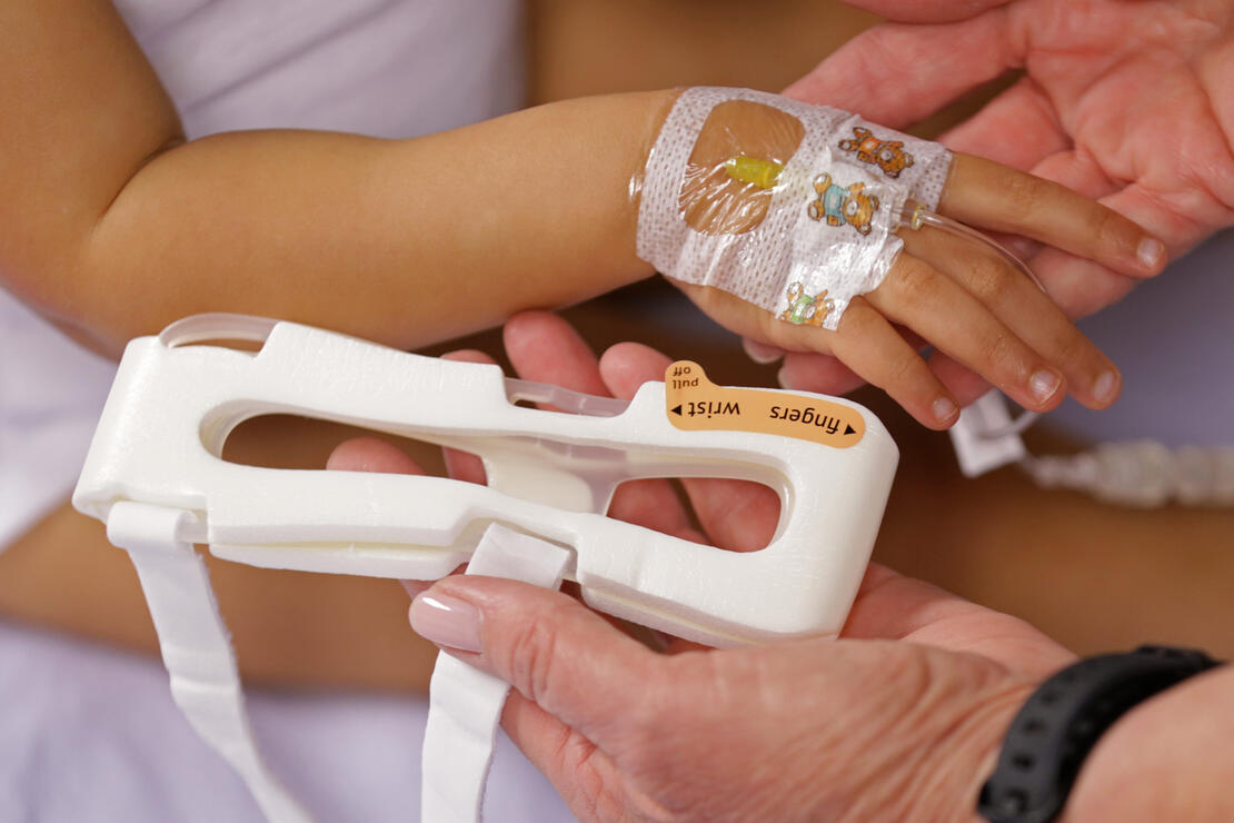 939M-Ultra TLC Wrist Splint oriented to toddler's wrist